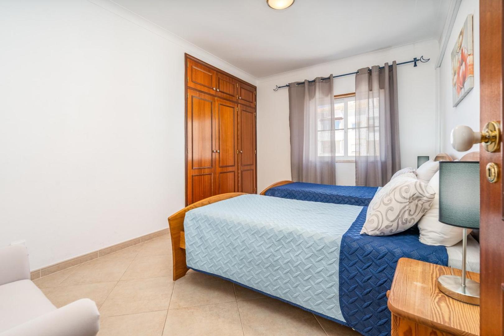 Two Bedroom - 110m2, Ac, Terrace, Wi-fi * Lagos